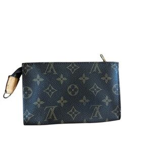 Louis Vuitton Monogram cosmetics pouch (bucket PM) 4AG1299